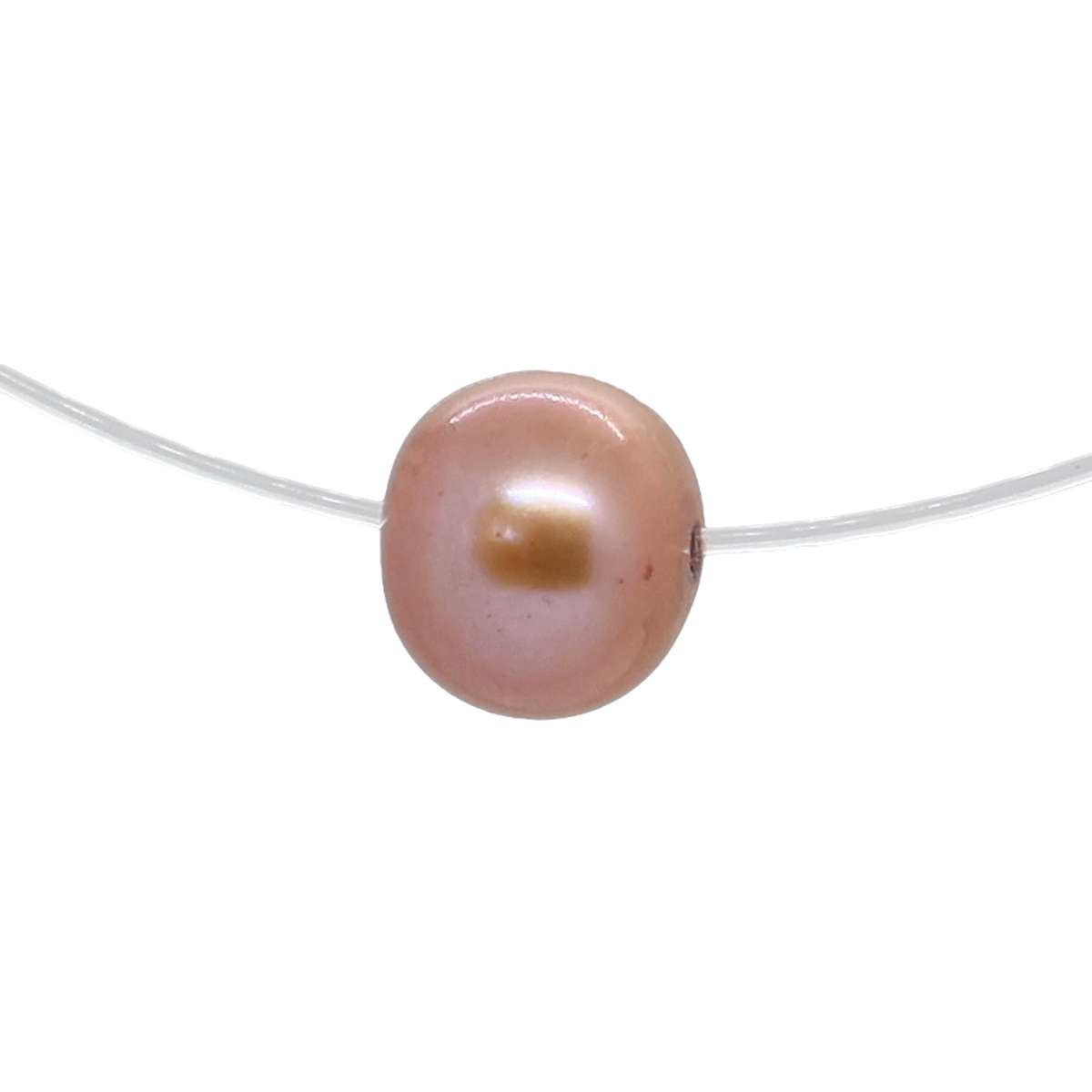 collier perle d'eau douce fond blanc café